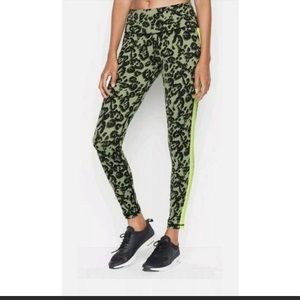 Victoria Secret Knockout Leggings
